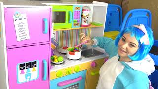 Gato y perro bebé tiburón | Baby shark en español | Canciones Infantiles con Nastya y Senya