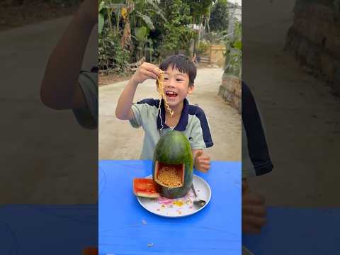 तरबूज के अंदर चाउमिन🍜🤯😱-mini wood toy-woodworking art skill/wood/hand crafts/ #shorts