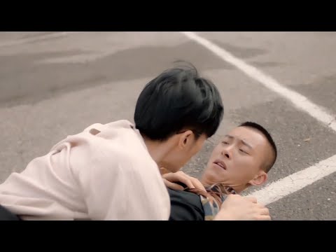 【BL】男孩的秘密被小攻知道，两人大吵一架竟都穿越到小说世界🌈同志/同性/耽美/男男/爱情/BOYLOVE/LGBT/BLSerie