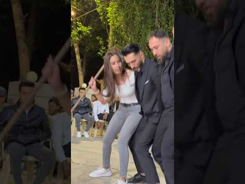 حركاتي الاخطر بطلة الاول☝🏻 تتحدى العالم بل دبكة dabke lebanon