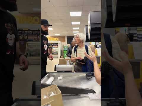Help the elderly pay bills #kindness #helpothers #spreadkindness #foryou #viral #foryou #scared
