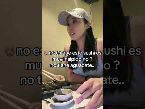Comiendo sushi con latino 😂🤣🤔🇯🇵 jaja #colombia #japonesa