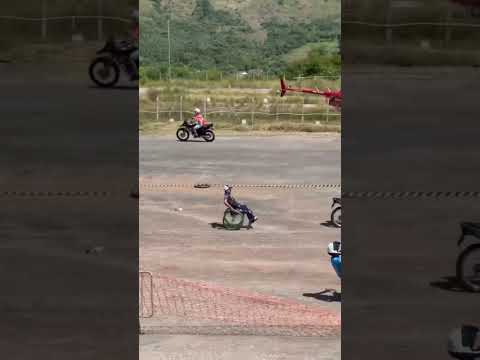 na cadeira de rodas no grau 😅 #moto #grau #fy #fyp #role #funk #244 #viralvideo #sograu