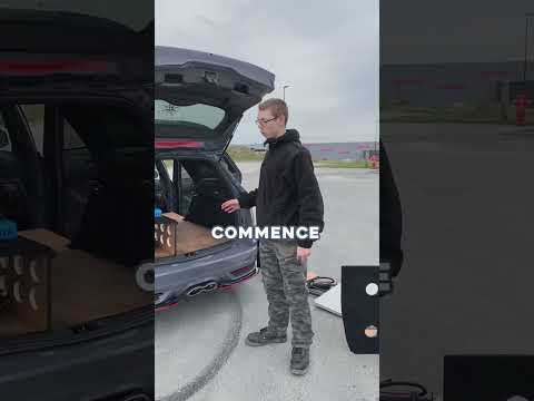 Se fait réveiller par les flics 😂