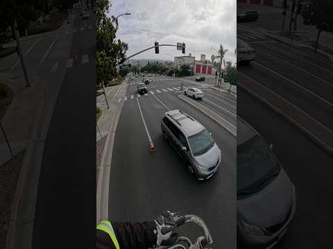 Delivering a boom lift in heavy traffic #truckdriver #trucking #bluecollar