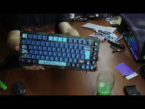 Unboxing an Akko MOD007 HE Year of the Dragon V2 keyboard!