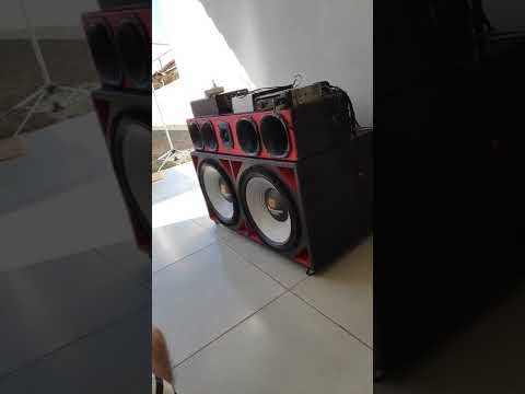 CAIXA DE SOM JBL TORNADO 18 POL DESTRUINDO NO GRAVE!!