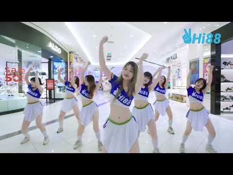 [ Dance in Public ] Waka Waka - Shakira Dance Choreography