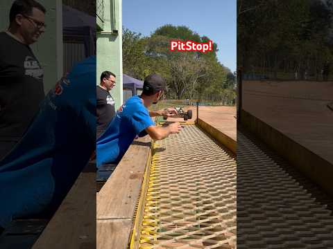 Abastecendo o Líder da Corrida! Caminhão NITRO offroad!