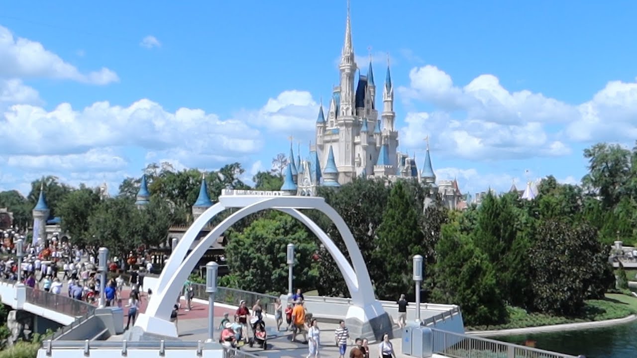 What's New At Disney's Magic Kingdom! Tron Construction, New Treats & $600 Mouse Ears! The Tim Tracker