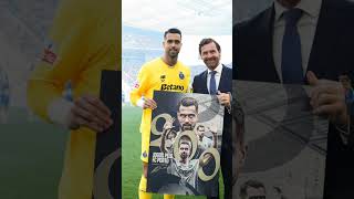 FIDELIDADE 💙 200 jogos pela equipa A e no FC Porto desde 2011🙌 #fcporto #futebol #diogocosta