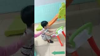 Berobat sambil bermain