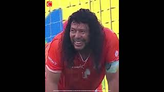 Sobrinos, René Higuita nos regalo una vez más una de las jugadas más vistosas que se han hecho
