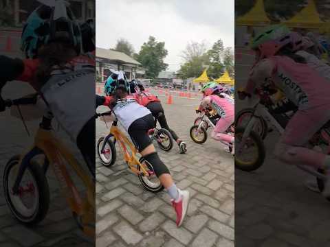 Susah FOKUS😫#pushbike #balancebike #runbike