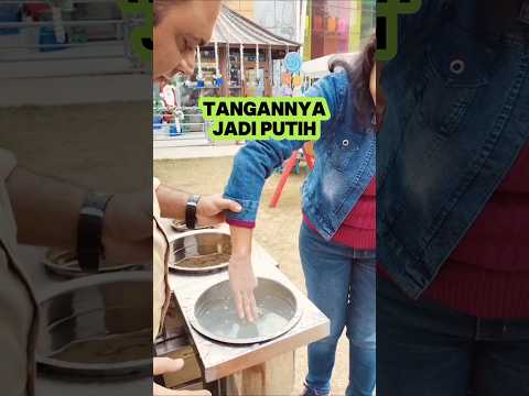 Aktivitas yang paling diminati warga india saat berada di pasar seni