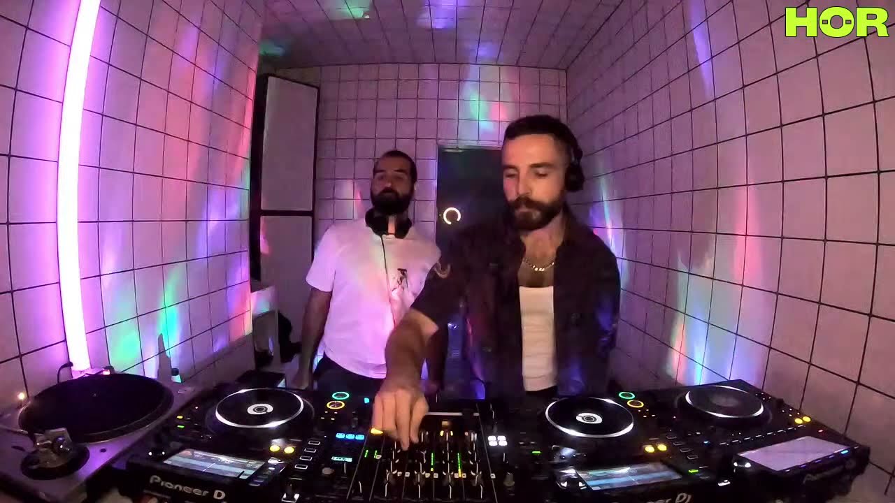 Luigi di Venere B2B Stathis / September 23 / 8pm-9pm