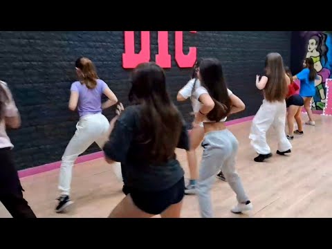 BANDOLERA By Rocio Ramirez / Dance is Convey