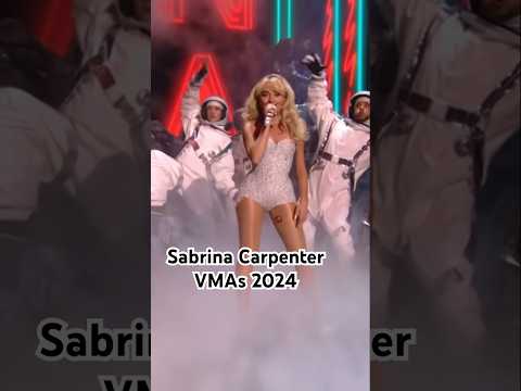 Sabrina Carpenter performing her hit songs at the VMAs and kisses an Alien #sabrinacarpenter #vmas