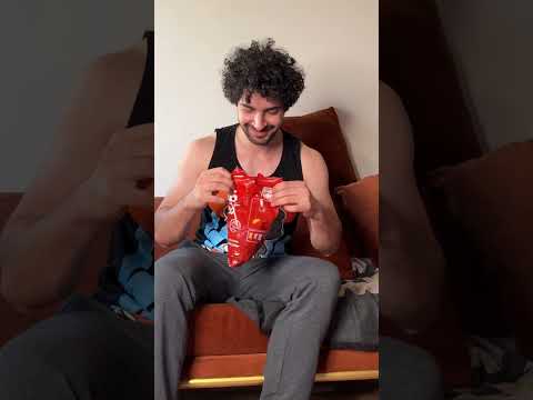 لما اكل حاجه بتاعت ابن اخويا 😂
