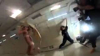 Deuxiéme vidéo de Kate Upton en mode Zéro Gravité