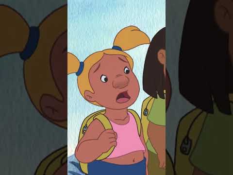 El bicho más mono que una patata 😍 | LILO Y STITCH | @disneychannelES