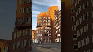 Edificios  de Düsseldorf   @PotusKaren 🌿😃🇩🇪