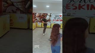 Dias de calor é bom comer um picolé