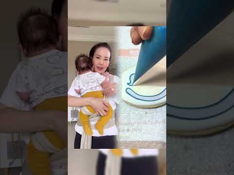 No such thing as hands-free #MomsOfTikTok #BabyCarrier #NewbornMomLife #babymusthaves