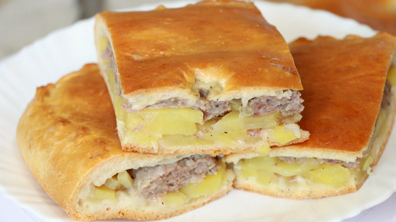 Пирог с мясным фаршем и картошкой!