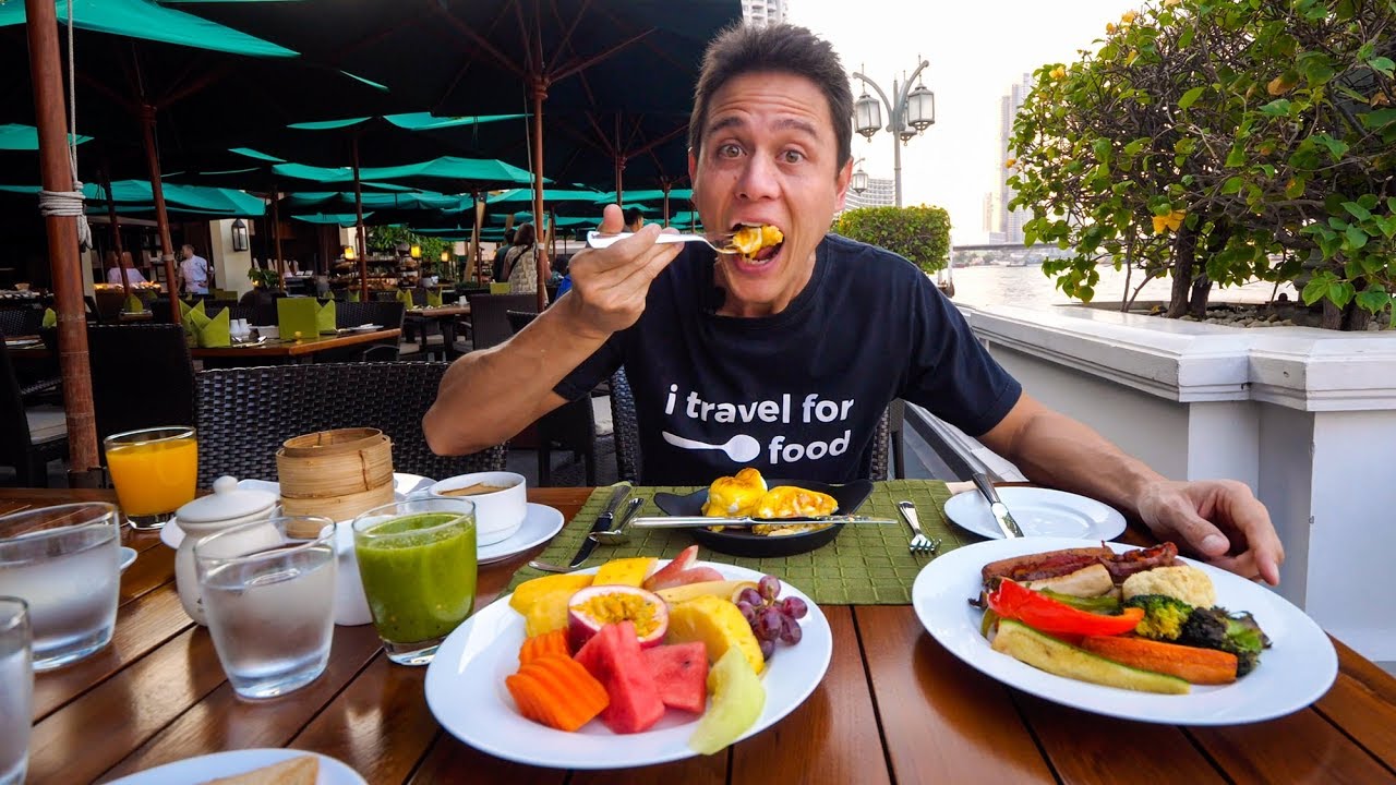 Bangkok 5 Star Luxury Hotels - MANDARIN ORIENTAL Full Suite Tour + 10 Fruits for Breakfast! - Mark Abroad