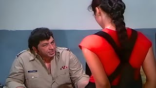 ऐसे धंधों के लिए लाइसेंस की जरुरत नहीं होती - जबरदस्त सीन