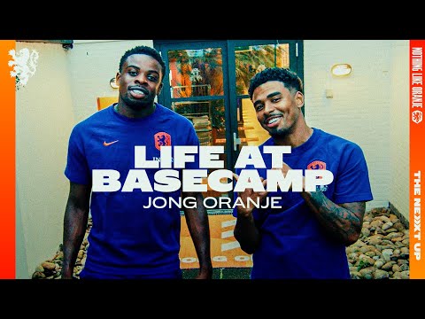 LIFE AT BASECAMP #JongOranje! 🏡😎 ft. Noah Ohio & Ian Maatsen 🎥🤣