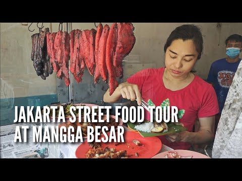 JAKARTA Street Food Tour at MANGGA BESAR