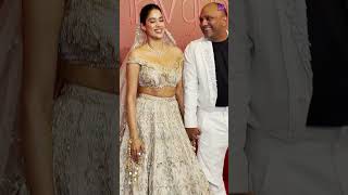 Janhvi Kapoor Is the Perfect Masaba Bride in 'Tenu Takdi Ravah' Lehenga #janhvikapoor #shorts