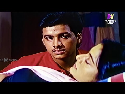 വെറുതെ ഇങ്ങനെ ഈ കണ്ണിൽ നോക്കി ഇരിക്കാൻ എന്ത് രസാ... | RISHYASRINGAN | Nedumudi Venu | Bhoomika