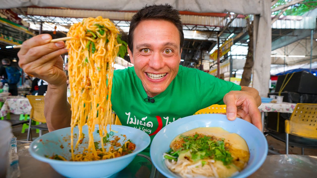 Street Food Market! TOMATO NOODLES + Samosas Breakfast Food Tour!