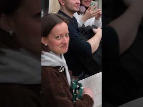 Танцы в метро