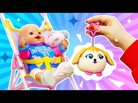 A boneca Emily adora brincar com os brinquedos de pelúcia! 🍼 Vamos passear com a boneca Baby Born!