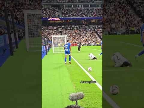 Vinicius's speed in dribbling 🤷♂️🔥