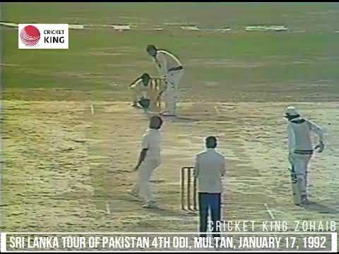 Inzamam ul Haq Super Hundred in front of his Home Crowd @ Multan 1992