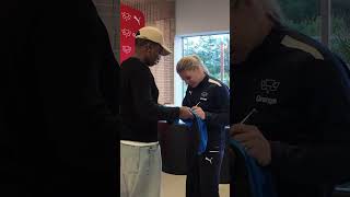 Eugénie Le Sommer m’a fait un cadeau ! #football #footballfeminin