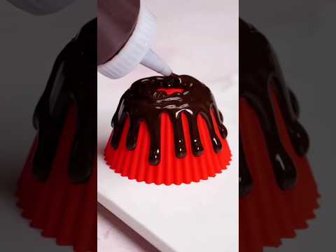 A Small Tip to Make Your Cake Look Store- Bought! - P7 #cakedecorating #bakingtips #homebaking