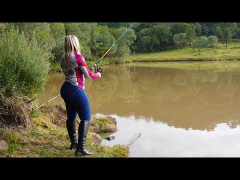 ASMR Fishing and BBQ - Brazilian girl fishing and preparing a delicious Brazilian barbecue