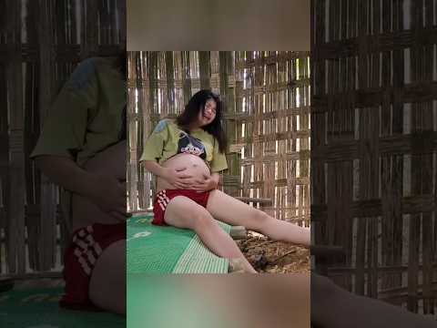 Poor single mother  #singlemom #bamboohouse #bushcraft #life #construction
