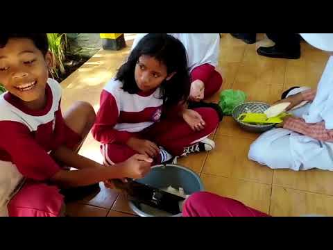 P5 SMP N 2 BANYUMAS - Pengolahan Singkong menjadi 