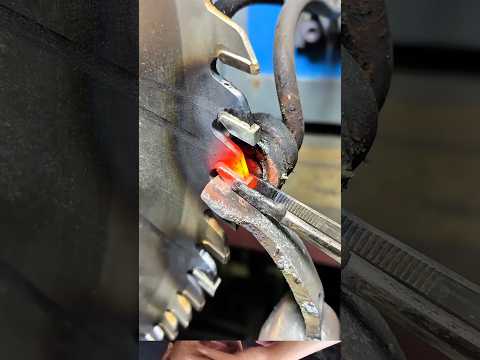 Saw blade installation #shorts