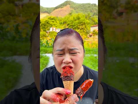 Thử thách nhắm mắt ăn kem socola ,kẹo dâu và kem Celano ,ớt cay siêu ngon sự kết hợp hoàn hảo