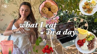 what I eat in a day: trying to cook, dance classes, homemade meals)
