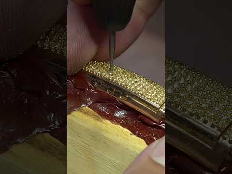 Setting 39 carats of diamonds on a gold Cuban chain?