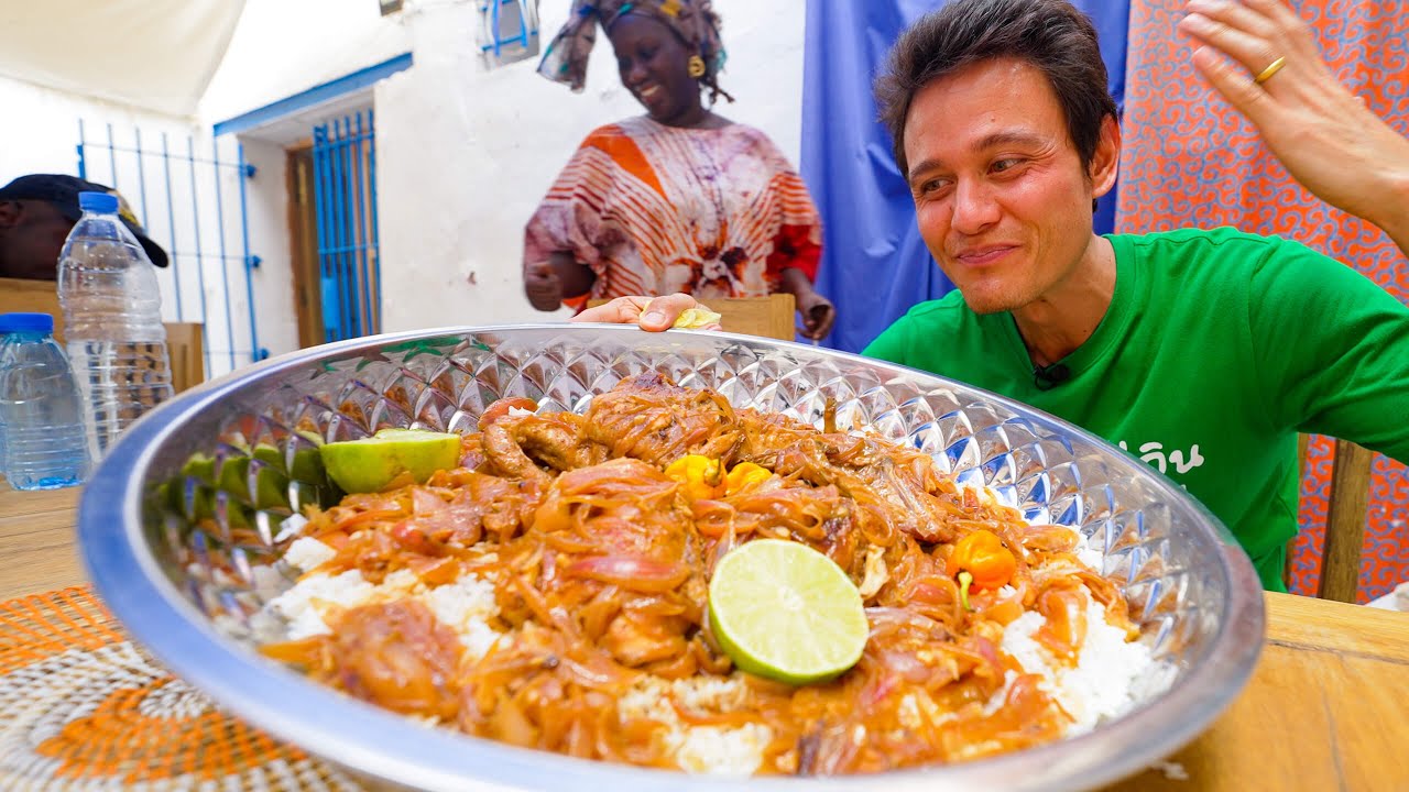 Senegalese Food - GIANT FRIED CHICKEN ONIONS! West African Best Food (YASSA!
